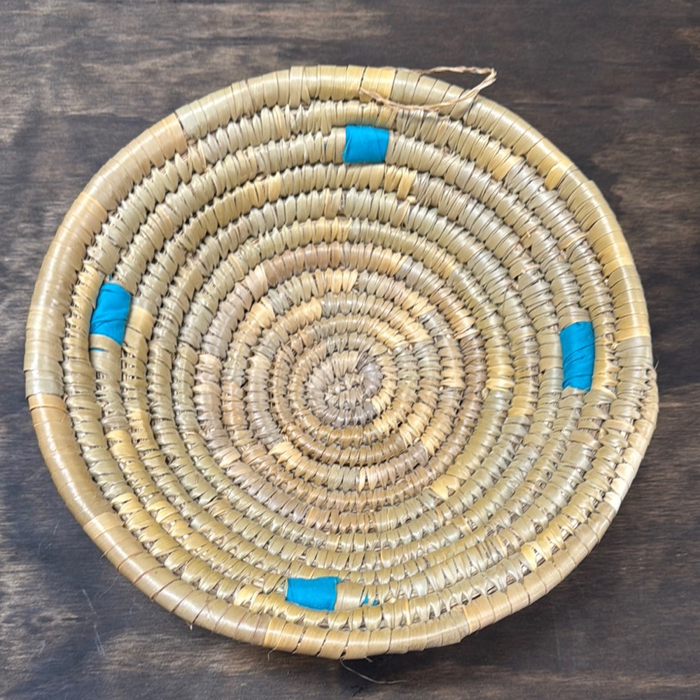 Handwoven Basket with Blue Accents (round)